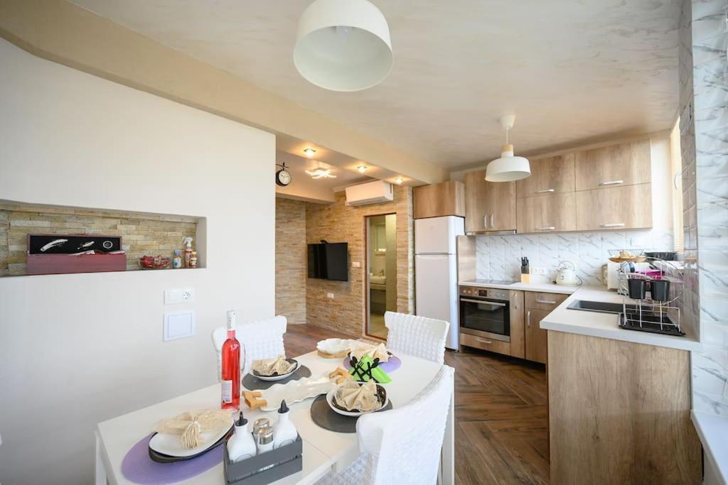 Sunset Luxury Apartment Варна Экстерьер фото